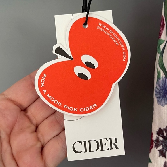 NWT Cider Floral Top XL - Picture 2 of 4